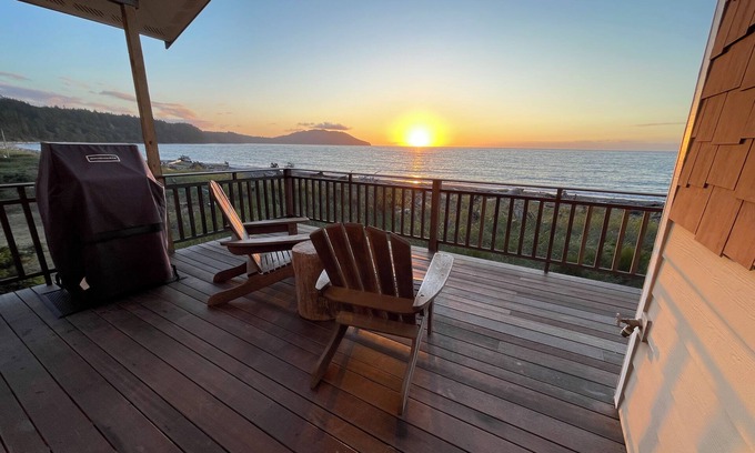 Port Angeles House | The Sun House at Freshwater Bay: Oceanfront