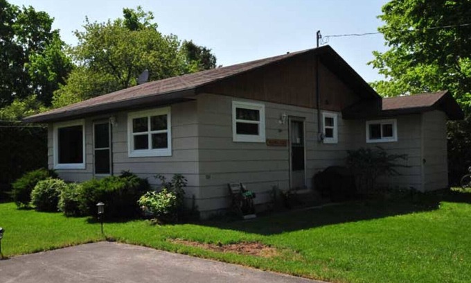 Port Elgin House | The Sunset Cottage Park Port Elgin - Cottage #5 - Hector's Place