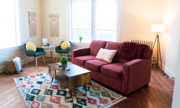 Charles Town House | The Sunshine APT in DT Charles Town near Harpers Ferry
