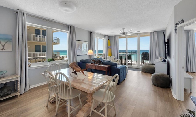Navarre Beach Condo | The Sweet Spot 3 Bedrooms | 3 Bathrooms | Beach Service Included!