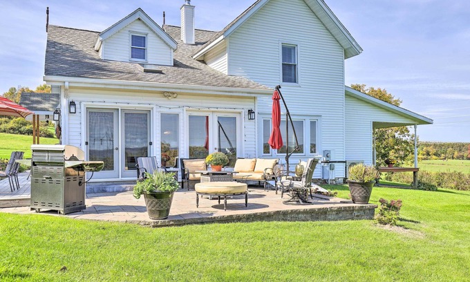 Watkins Glen House | 'The Sycamore House' w/ Countryside Views!