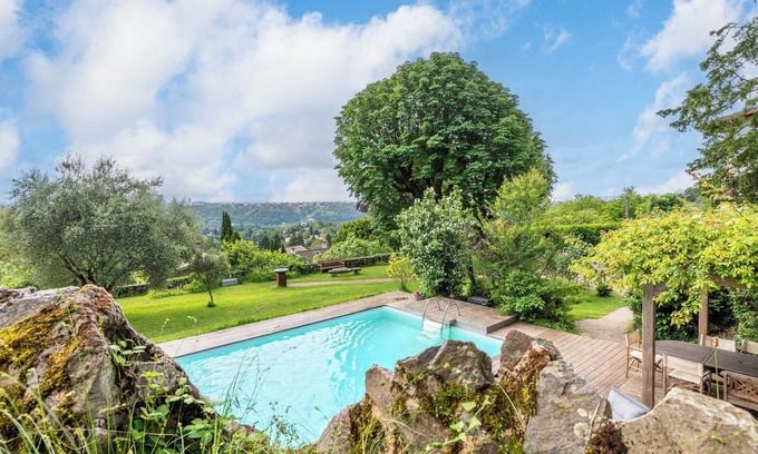 Collonges-au-Mont-d'Or Villa | The terasse - Sublime residence with swimming pool