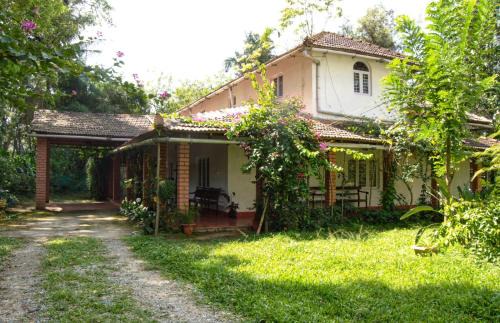 Sakleshpur House | The Thota Mane by evaddo