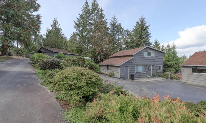 Gig Harbor House | The Tides Retreat
