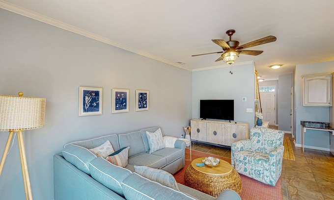 Rehoboth Beach House | The Tides townhouse in Rehoboth Beach with pool access