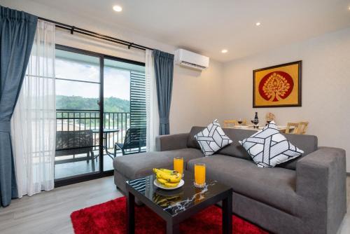 Sa Khu Apartment | The Title Residencies Naiyang Pool View