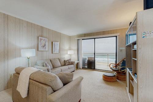 Midtown Ocean City Apartment | The Towers 502