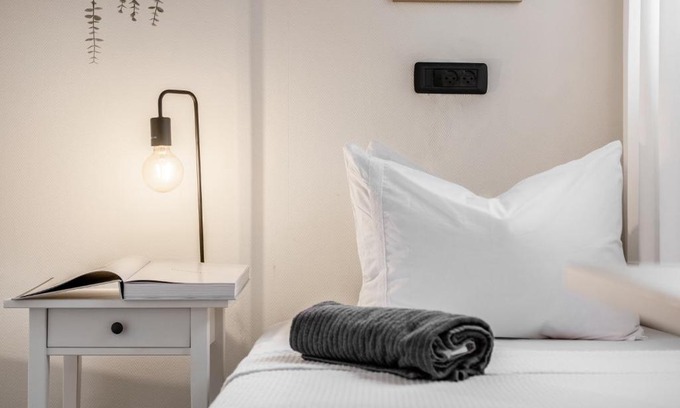 Jerusalem City Centre Apartment | the train studio