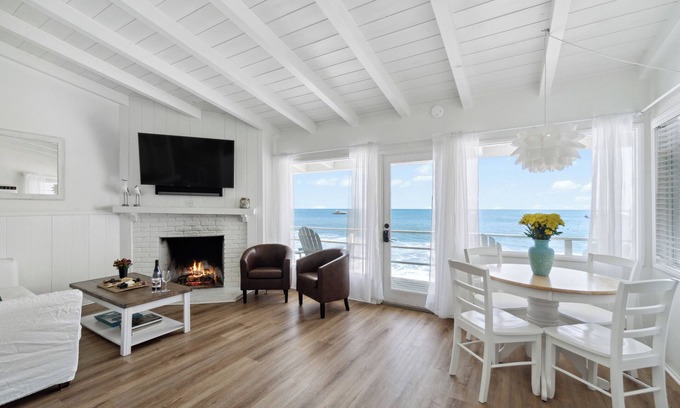 Eastern Malibu House | The Trancas Bungalow on Carbon Beach