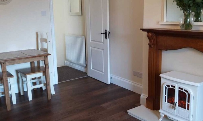 Tudhoe Apartment | The Tree House apartment, twinned with our 290 year old Country Pub & Restaurant