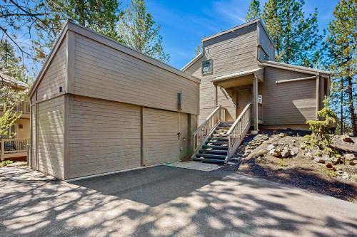 Overlook Park House | The Tree House at 11 Rhododendron Lane