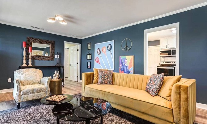 Tech Terrace House | The Troubadour - 3BR 2BA - Close to Campus
