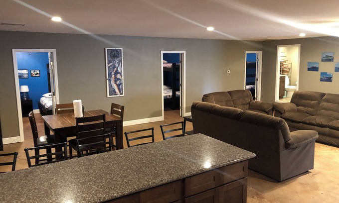 Boothville-Venice Cabin | The Tuna Lodge is a quiet secluded 3 bedroom 2 full bath lodge in Venice LA