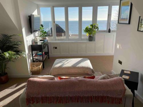 Folkestone Apartment | The Turret- the best view in Folkestone