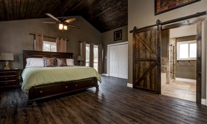 Kimberling City House | The Tuscan at Table Rock Lake
