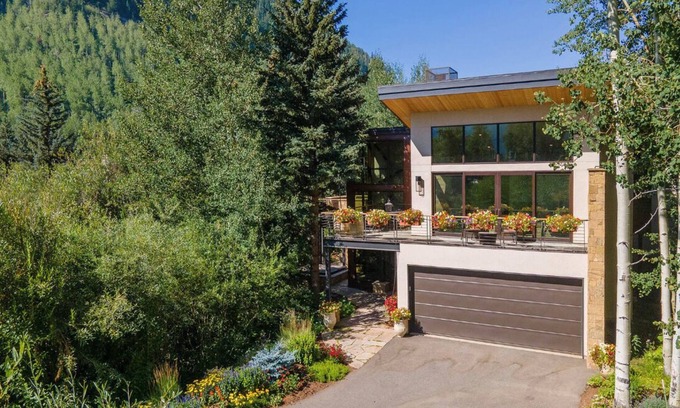 Vail House | The Ultimate Luxury Mountain Getaway