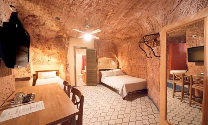 Coober Pedy Hotel | The Underground Motel