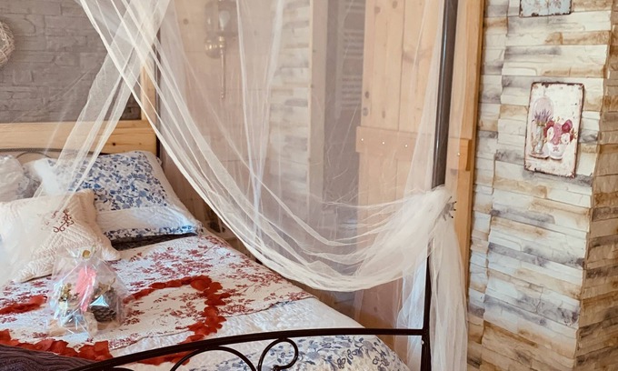 Barjols House | The unforgettable, enchanting, extraordinary suite - time stands still here!