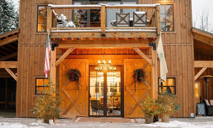 Whitefish House | The Upper Room at Saint Agnes Farmhouse : Where Tranquility Meets Charm