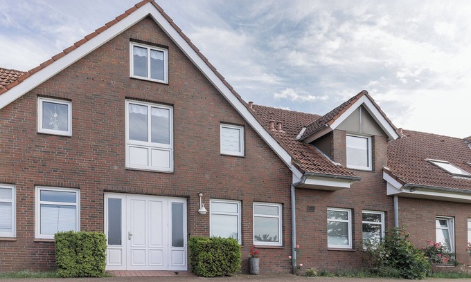 Horum Apartment | The vacation apartment Sandbank in the house "Seeblick" in the North Sea spa Carolinensiel l