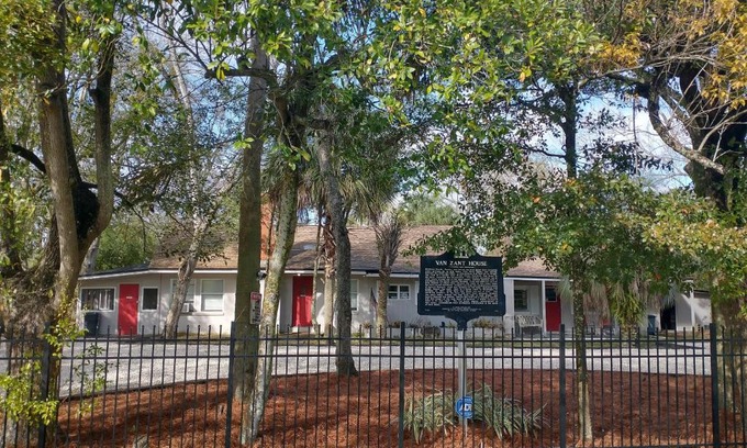 Jacksonville House | The Van Zant House