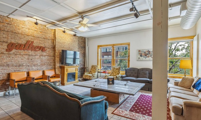 Ohio City Apartment | The Victor 2 - Cleveland's Urban Lodge