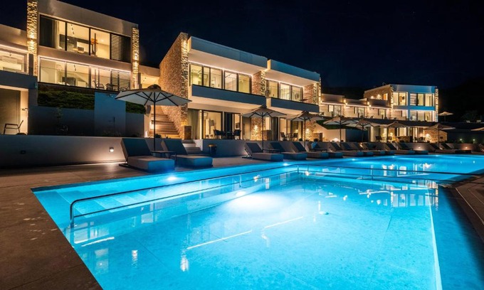 Sivota Apartment | The View Hotel Sofas Coastal Retreat