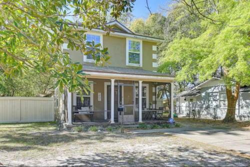 Grand Park House | The W 18th Haven Two-Story Home Near Downtown Jax
