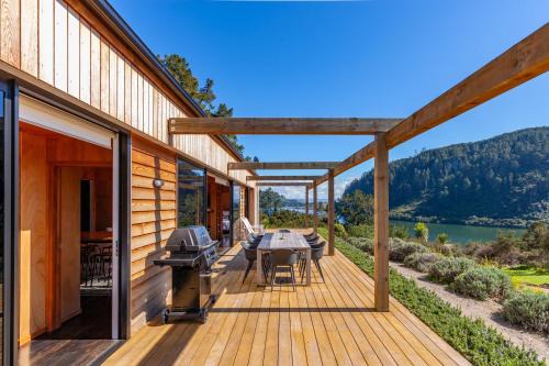 North Island House | The Waikato Lookout - Whakamaru Holiday Home