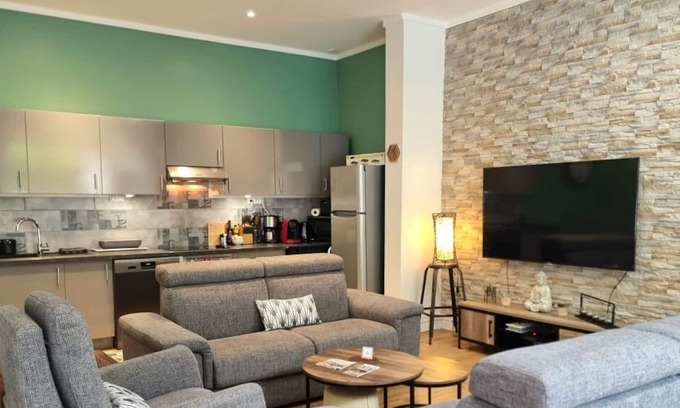 Honfleur Apartment | The Wall | City Center | Terrace & Parking | 4 Guests