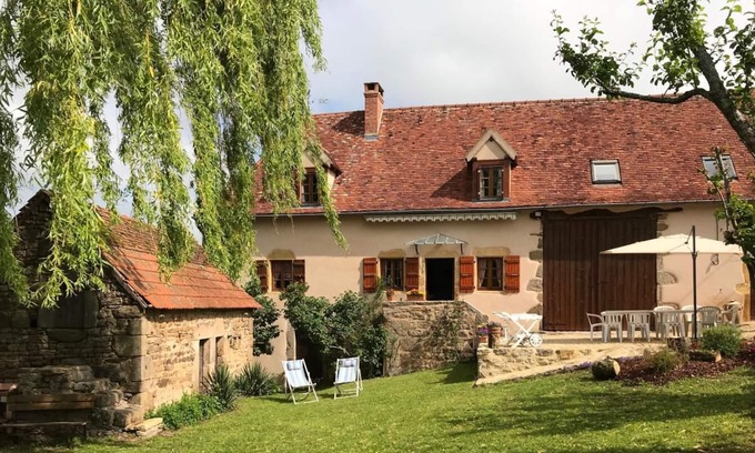 Oye House | The Wall - OYE - Cottage