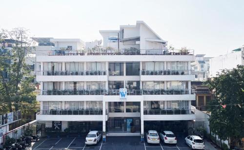 Pink City Hotel | The Wall Street Beacon, Jaipur