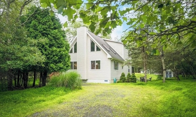 Albrightsville House | "The Wanderer's Nook" Poconos Mountains Escape