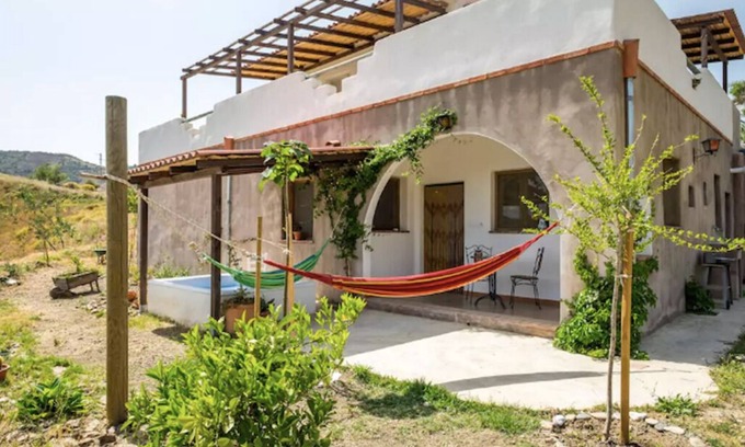 Almunecar Cottage | The watchtower from Río Seco. Cottage in rural tourism in Almuñecar