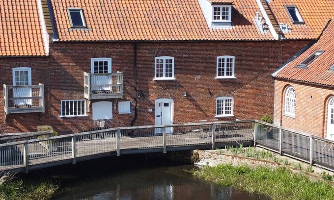Burnham Overy Staithe House | The Water Mill Race in Burnham Overy Staithe
