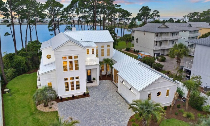 Santa Rosa Beach House | The Waterfront (by Ember Stays)