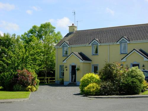 Dromineer House | The Waterside Cottages