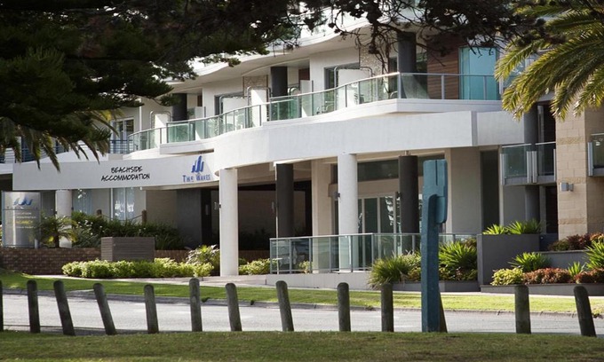 Cowes Apartment | The Waves Apartments
