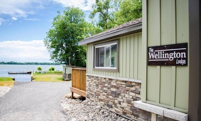 Bloomfield House | The Wellington-PEC couple getaway