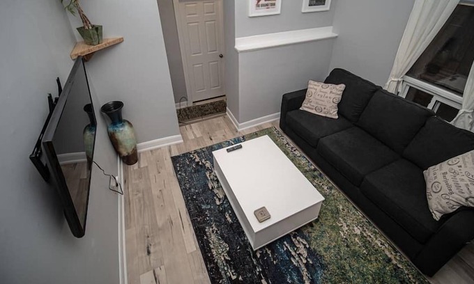 Beasley Apartment | The Wellington Summar
