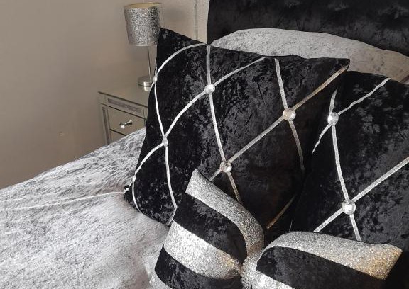 Fairbourne Apartment | The Wendy House