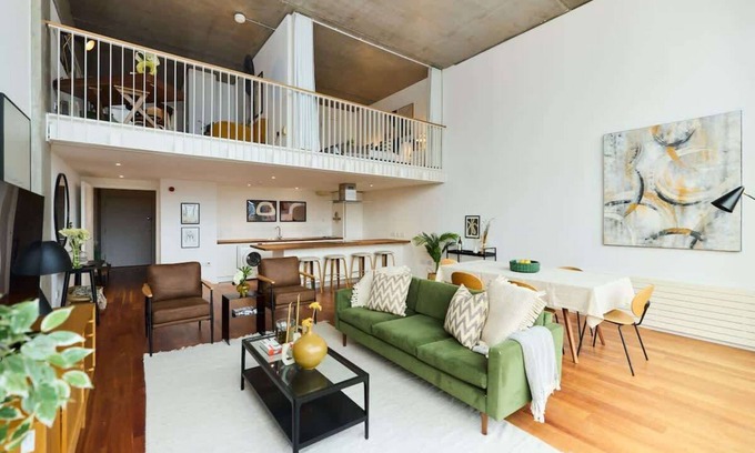 Hoxton West Apartment | The Wenlock Arms - Inviting 1BDR Flat with Study