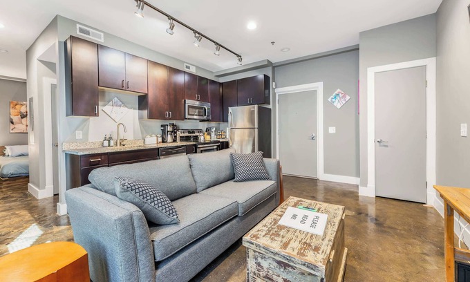 Roanoke Apartment | The West End Flats Su