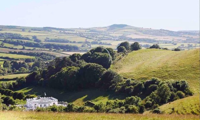 Littlebredy Apartment | The West Wing - Bride Valley - Jurassic Coast