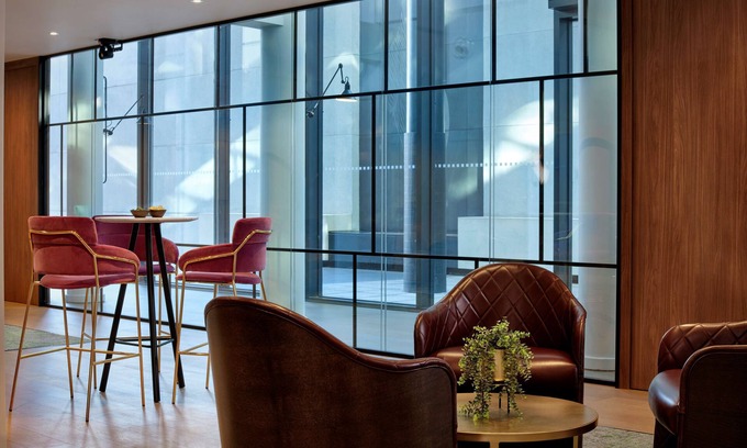 Vincent Square Hotel | The Westminster London, Curio Collection by Hilton