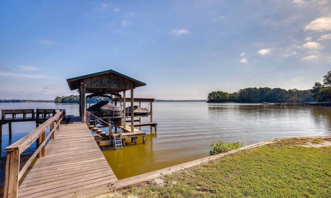 Trinity House | 'The Whacky Shack' Family Cabin w/Fire Pit!