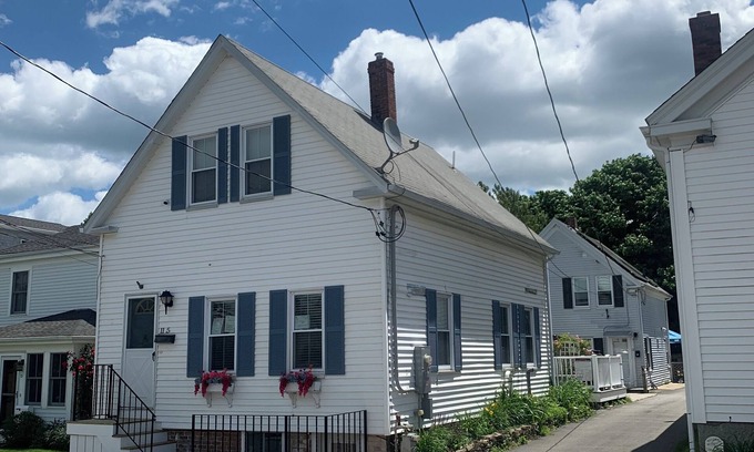 Plymouth Cultural District House | The Whale Tail - Plymouth Waterfront - Aug dates still open!