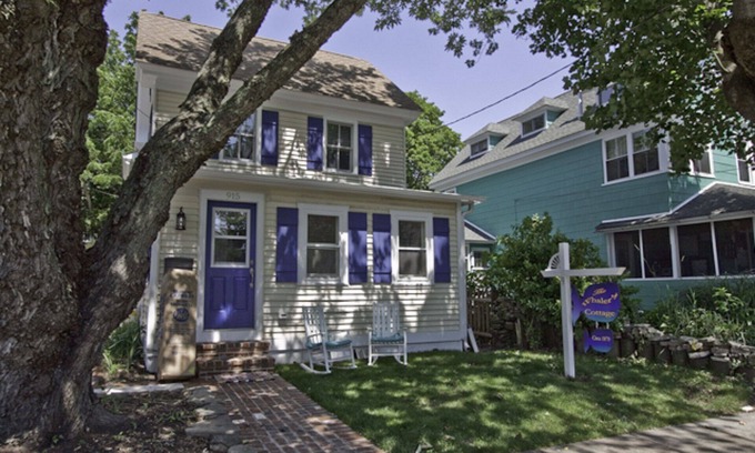 Cape May House | The Whalers Cottage - Completely Renovated in the Cape May Historic District!