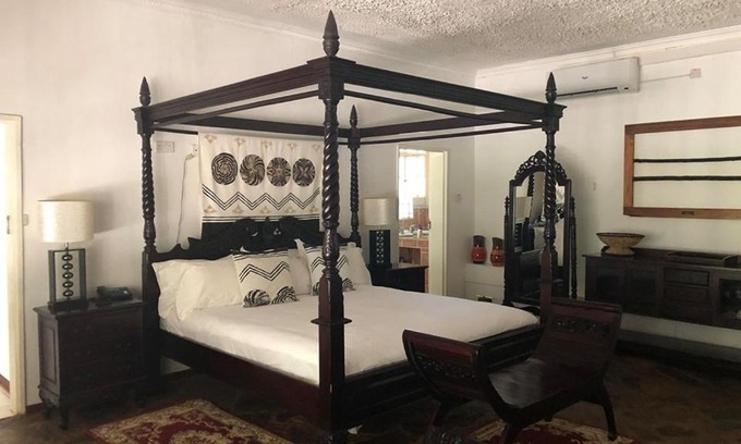 Ramotswa Bed & Breakfast | The Wheelbarrow Guesthouse