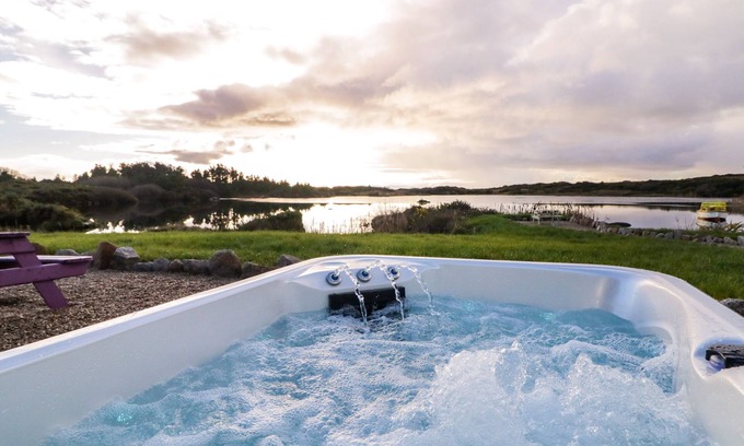 Burtonport Cottage | The Wheelhouse Pod No. 2
